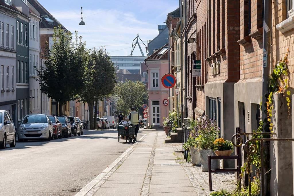 Quiet Room With A Lovely View Århus 外观 照片